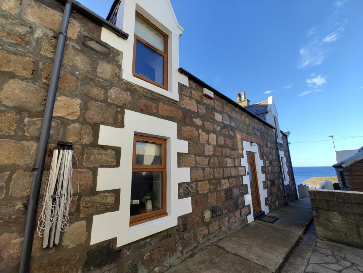 17 Harbour Place Refurbished For 2025 Season Holiday home *