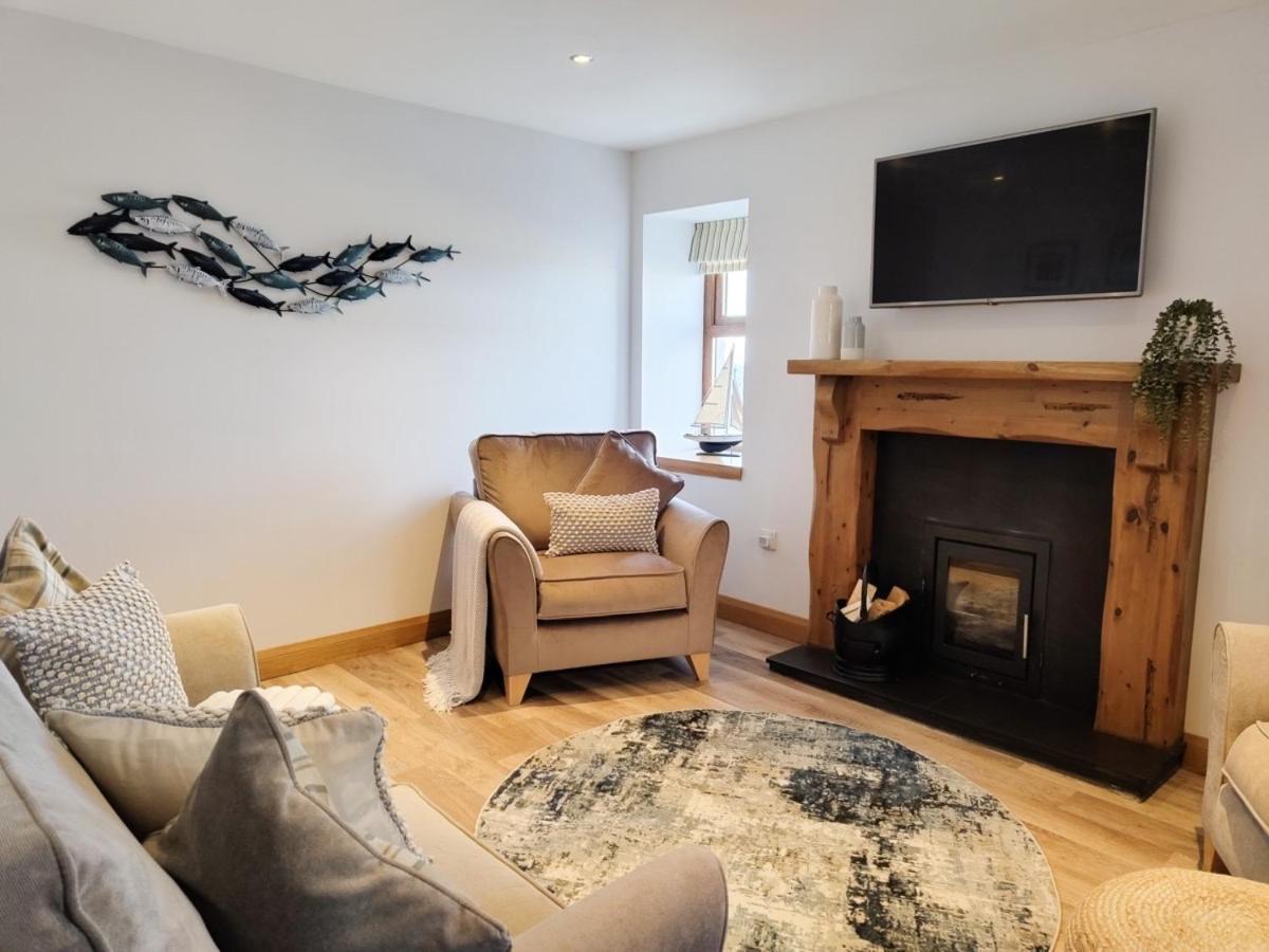 17 Harbour Place Refurbished For 2025 Season *
