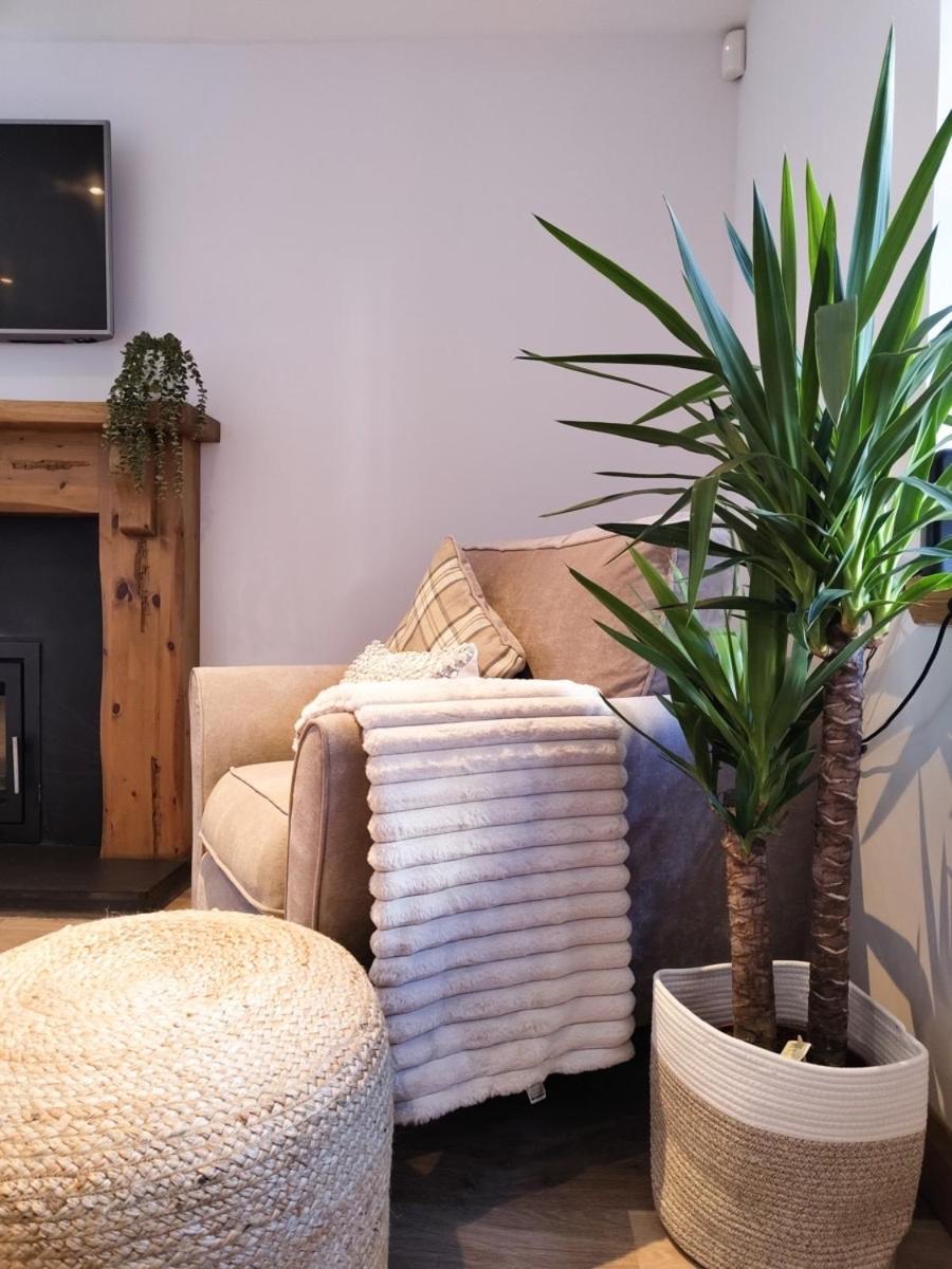 17 Harbour Place Refurbished For 2025 Season